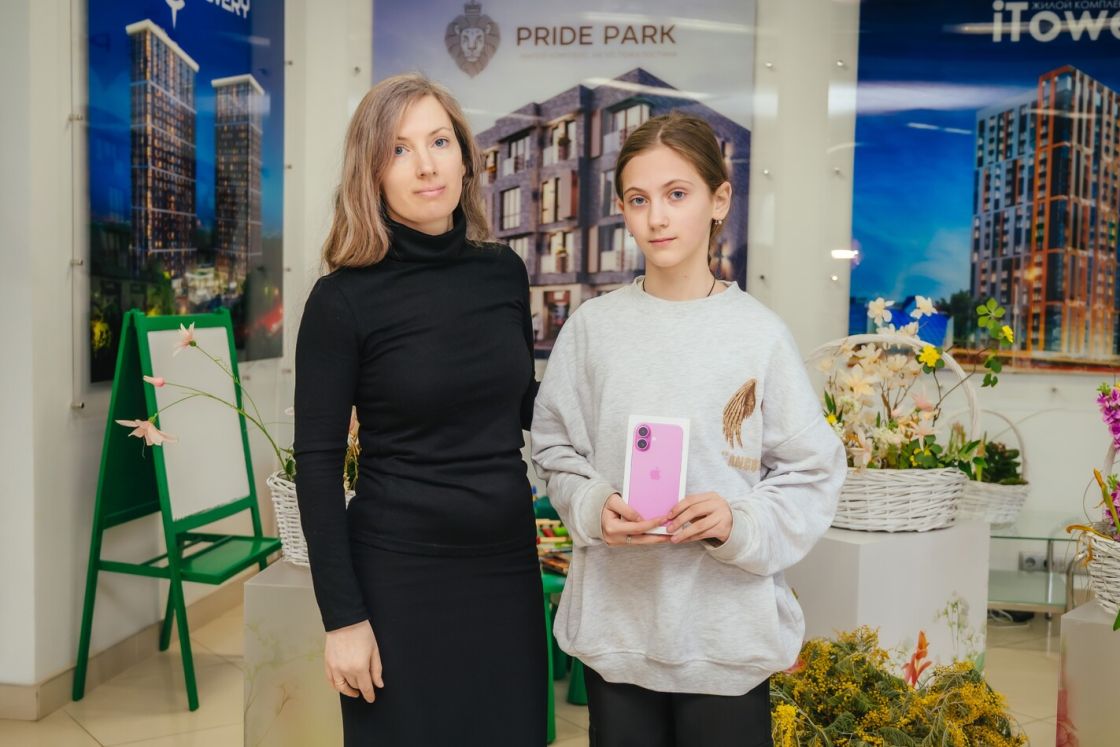 Победители конкурса рисунков «Квартира мечты моей мамы» получили долгожданные призы!