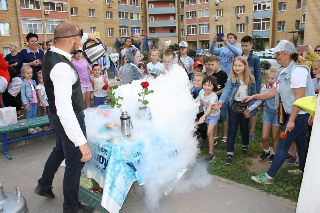 К началу нового учебного года «Зеленый сад» и «СМ-Клиника» подарили детям веселый праздник