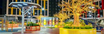 Золото и серебро вечерней подсветки. Жителям ЖК Skyline доступен потрясающий вид на собственный двор!