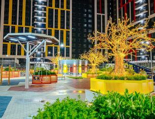 Золото и серебро вечерней подсветки. Жителям ЖК Skyline доступен потрясающий вид на собственный двор!