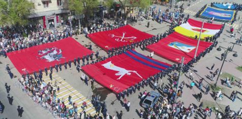 В Рязани впервые прошёл Марафон флагов городов-героев. Акцию инициировал «Зелёный сад»