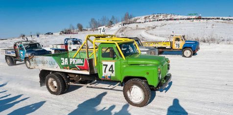 Гонщик «Зелёного сада» Валерий Фролов выиграл автокросс «Русская зима»