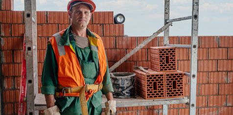 Профессия каменщика - для настоящих мужчин!