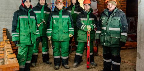 В «Зелёном саде» появилась студенческая бригада каменщиков