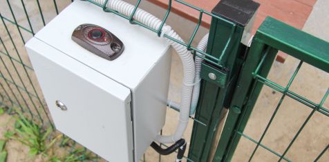 УЖК «Зелёный сад — мой дом» проверила все детские площадки на безопасность