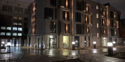 В ЖК Pride Park завершили монтаж тротуаров и уличного освещения