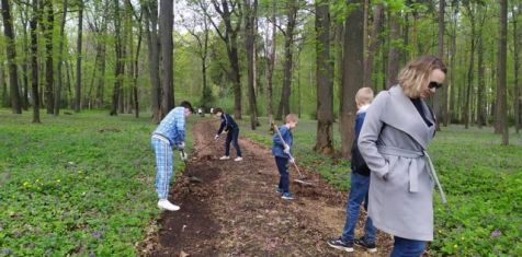 «Зеленый сад» поддержал экологический субботник в музее-заповеднике «Усадьба С.Н.Худекова»