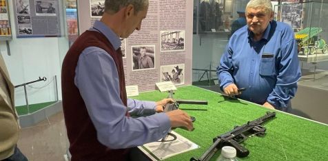 Сотрудники «Зелёного сада» посетили Музей истории ВДВ