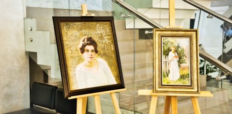 В ГК «Зеленый сад» открылась выставка «Есенинские женщины»