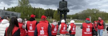 Делегация «Зелёного сада» почтила память жертв трагедии в Хатыни