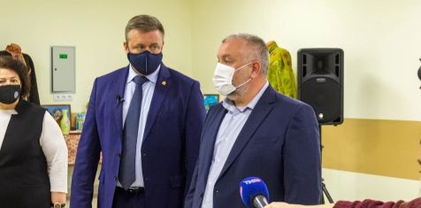 Николай Любимов и Алексей Самохин открыли ДК в Ровном