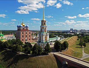 Группа компаний «Зеленый сад» поздравляет рязанцев с Днем города!