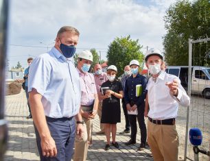 Николай Любимов высоко оценил строительство здания нового Дома культуры в д.Ровное