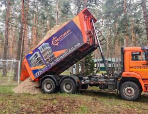 ГК «Зеленый сад – наш дом» предоставила 50 кубов песка для обустройства спортивных площадок